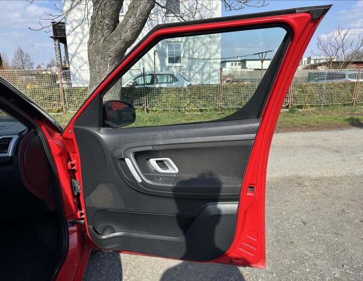 Škoda Roomster MPV 1,4 l 63 kw