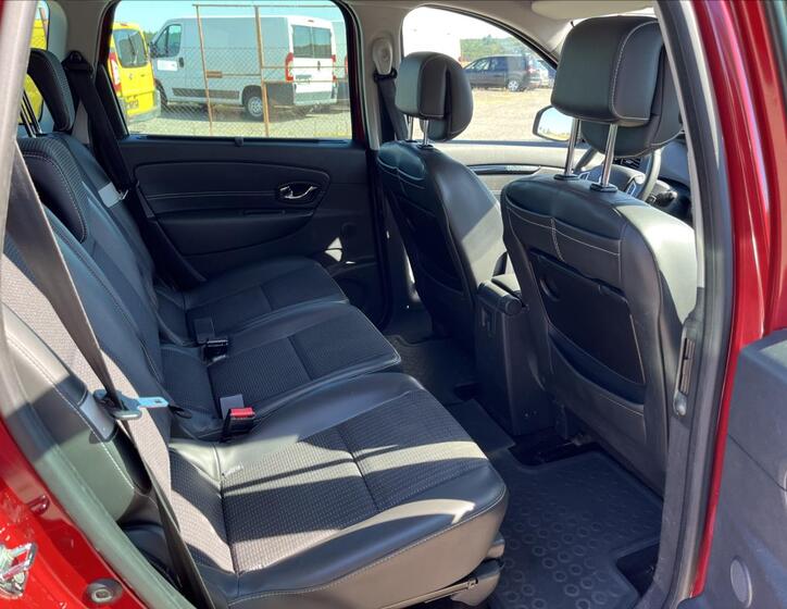 Renault Scénic 12
