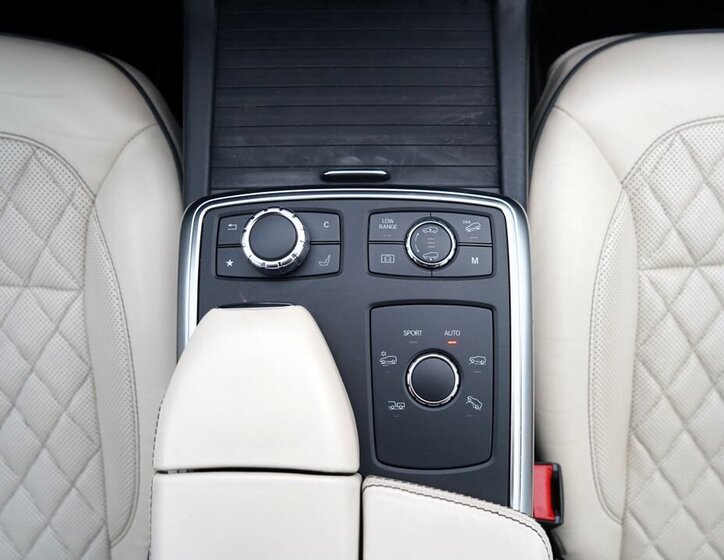 Mercedes-Benz GL SUV 3,0 l 190 kw