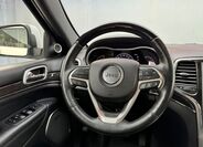 Jeep Grand Cherokee 23