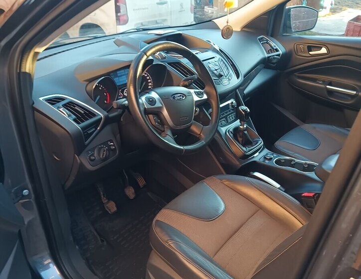 Ford Kuga SUV 0,0 132 kw