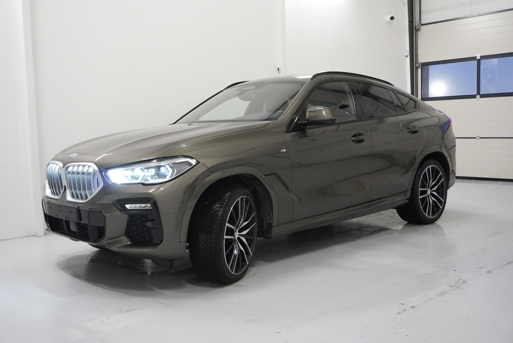 BMW X6 SUV 3,0 l 250 kw