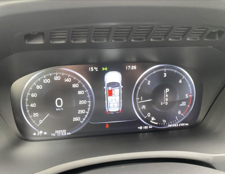 Volvo XC90 SUV / Terénní 2,0 l 173 kw