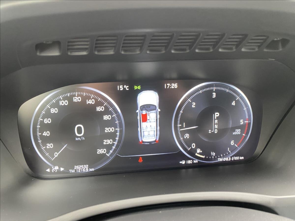 Volvo XC90 SUV / Terénní 2,0 l 173 kw