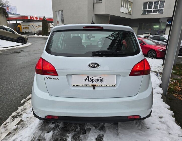KIA Venga MPV 1,4 l 66 kw