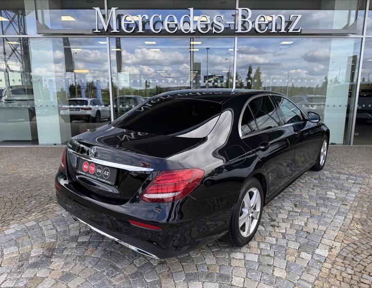 Mercedes-Benz Třídy E 23