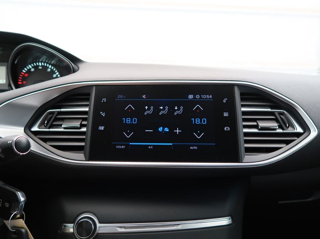 Peugeot 308 Hatchback 1,2 l 81 kw