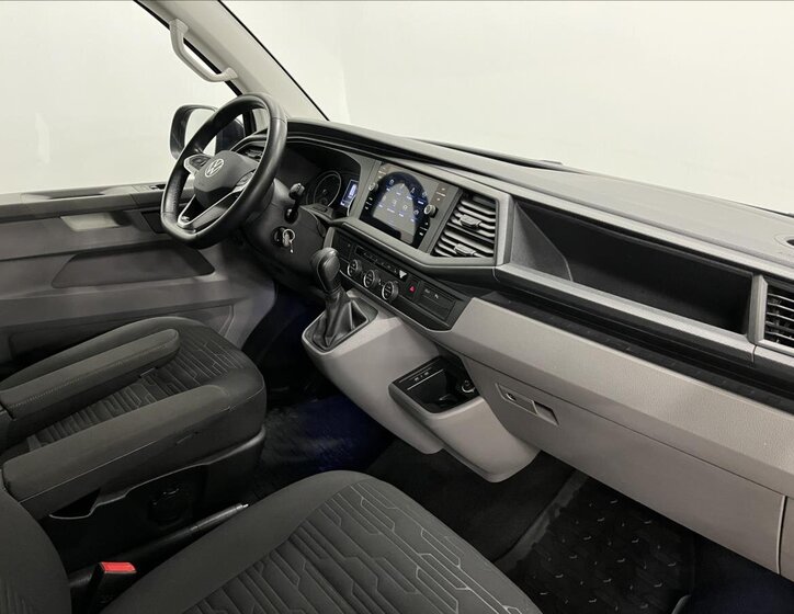 Volkswagen Caravelle Kombi 2,0 l 110 kw