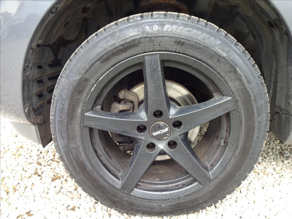 Peugeot 4007 Kombi 2,2 l 115 kw