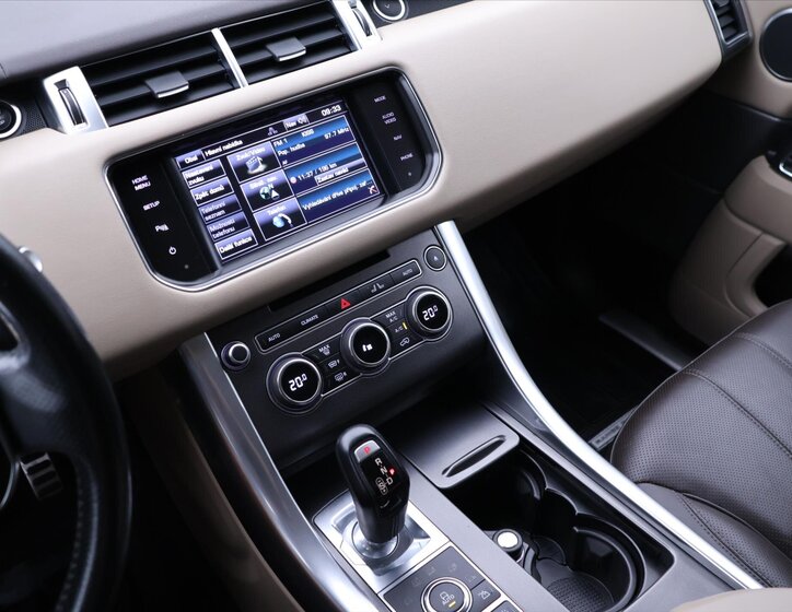 Land Rover Range Rover Sport SUV 3,0 l 215 kw