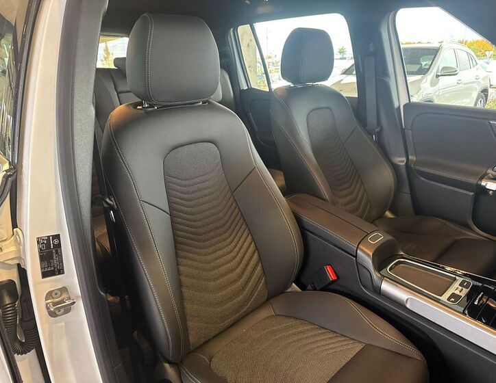 Mercedes-Benz EQB 19