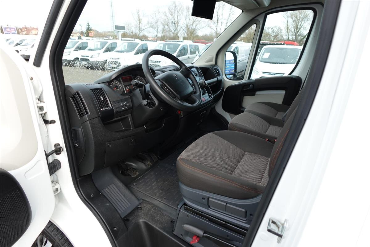 Peugeot Boxer Ostatní 2,0 l 120 kw