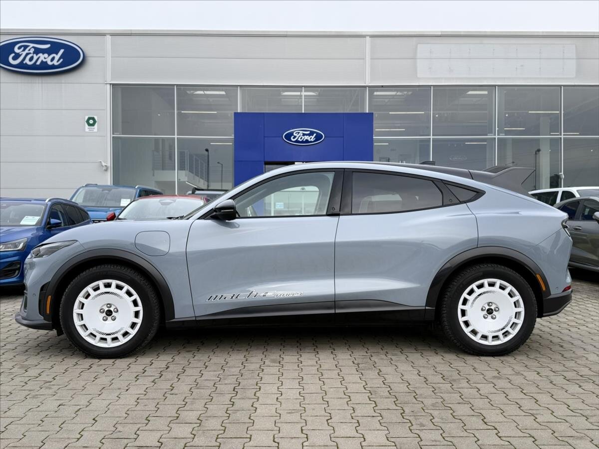 Ford Mustang Mach-E Hatchback 0,0 358 kw