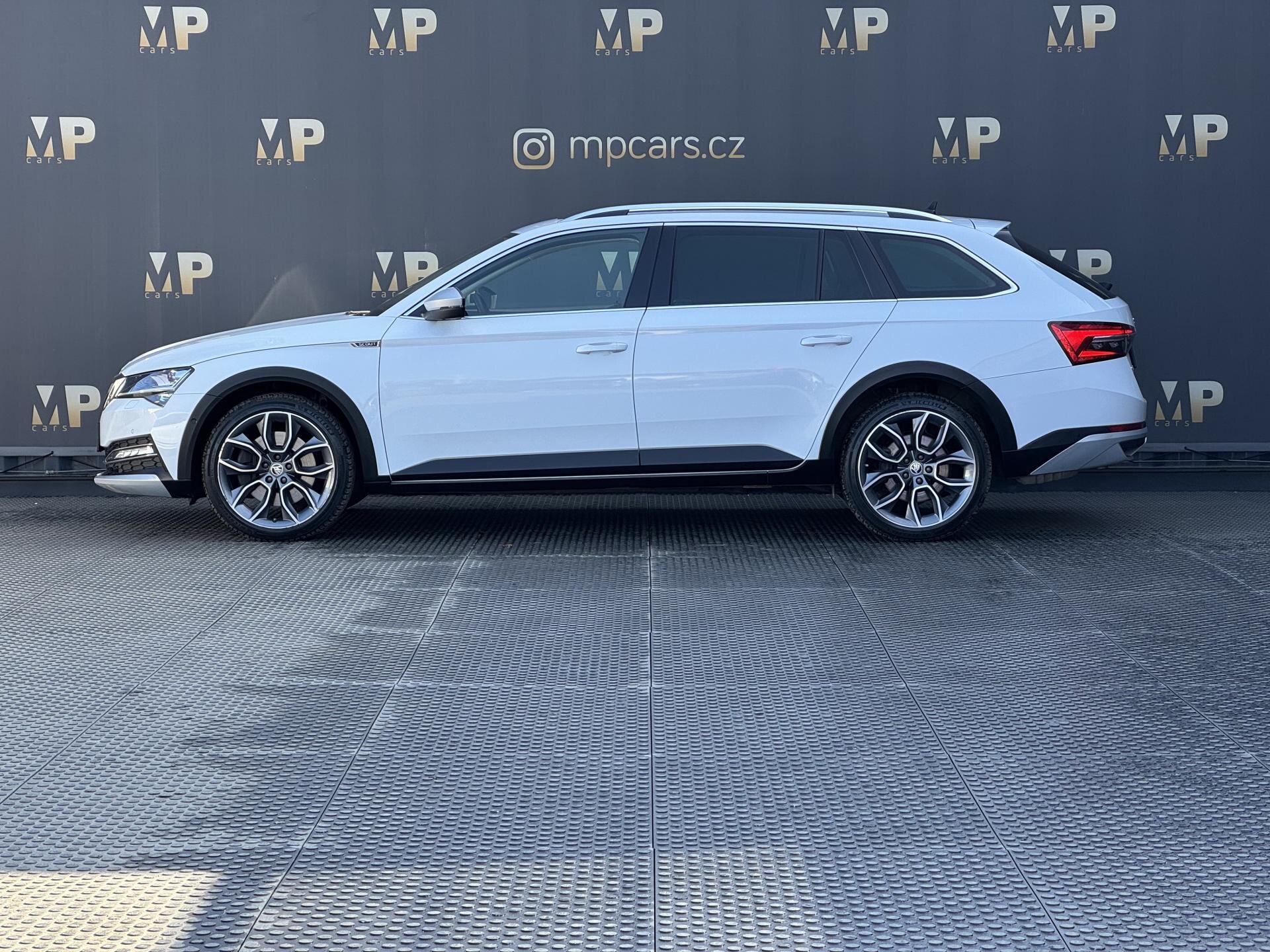 Škoda Superb Kombi 2,0 l 200 kw