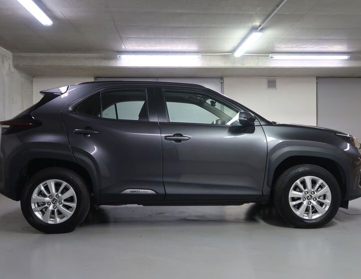 Toyota Yaris Cross 4