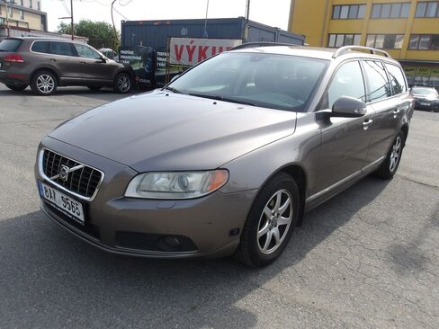 Volvo V70 Kombi 2,0 l 107 kw