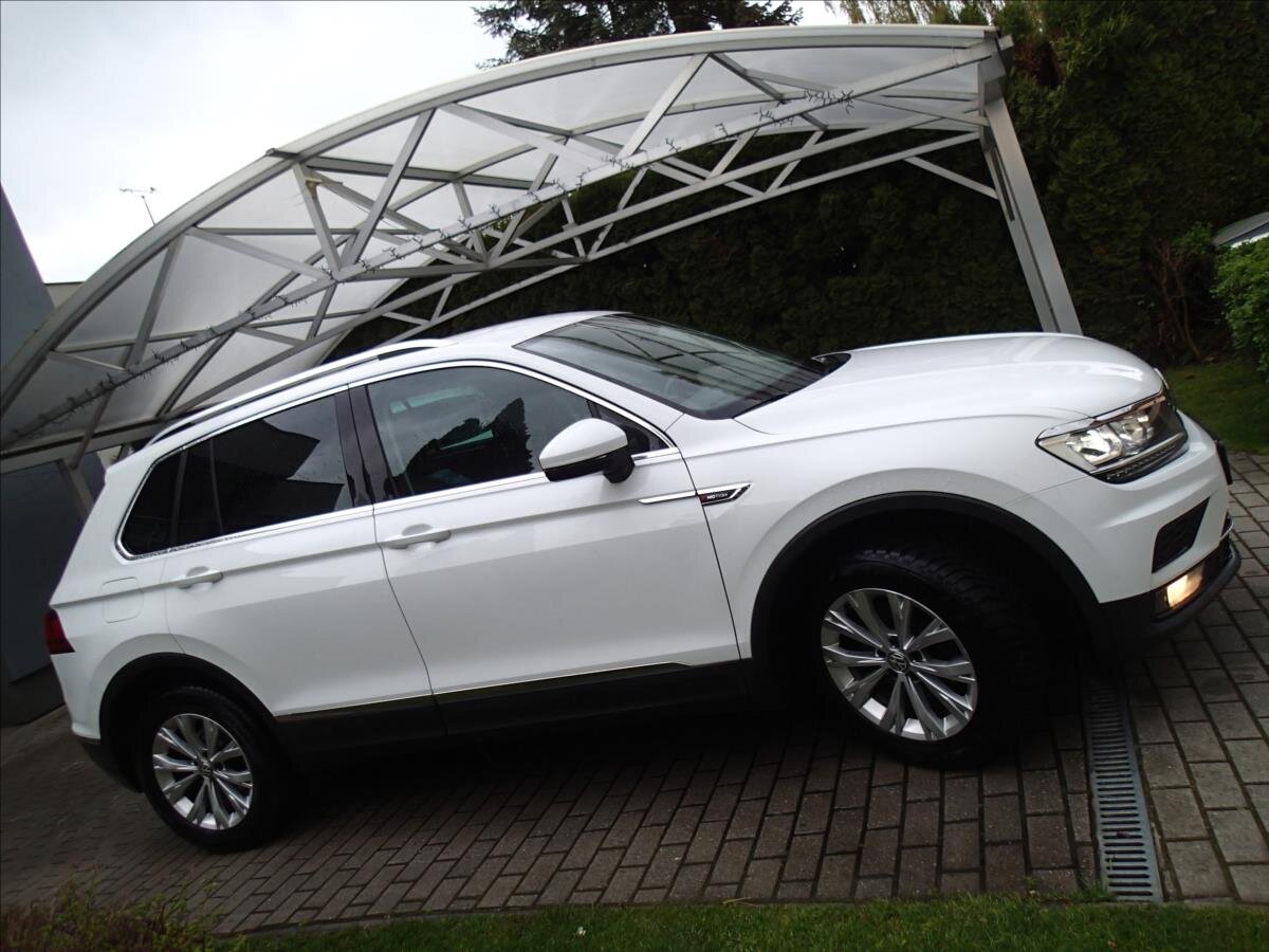 Volkswagen Tiguan SUV / Terénní 2,0 l 110 kw