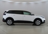 Peugeot 5008 SUV 1,2 l 96 kw