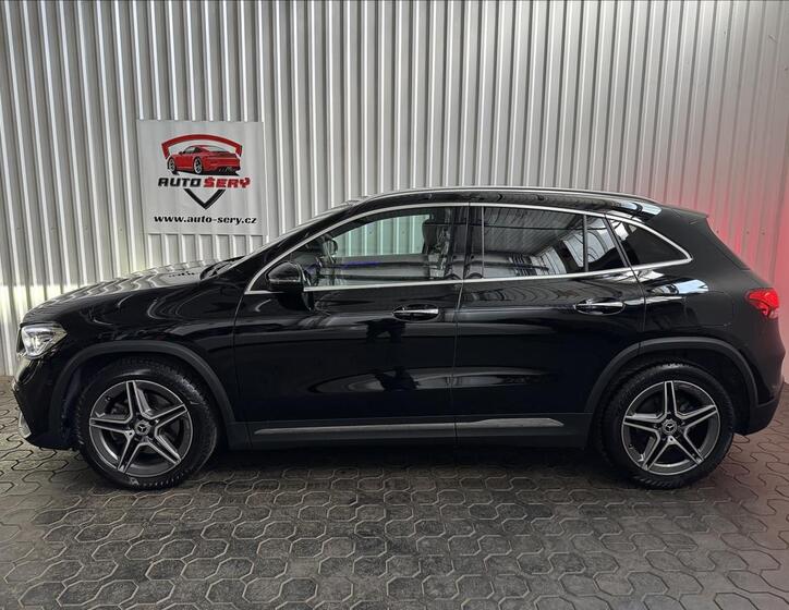 Mercedes-Benz GLA 4