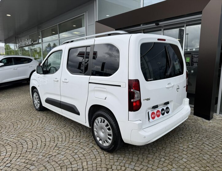 Opel Combo MPV 1,5 l 96 kw