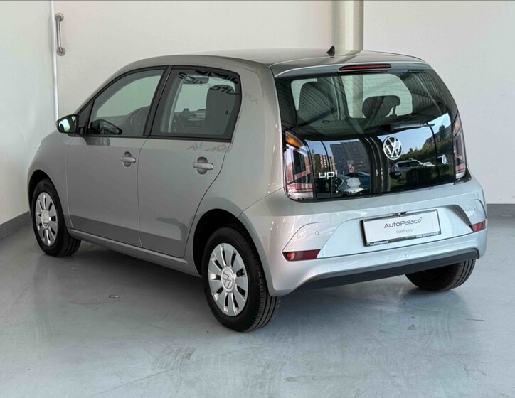 Volkswagen up! 6