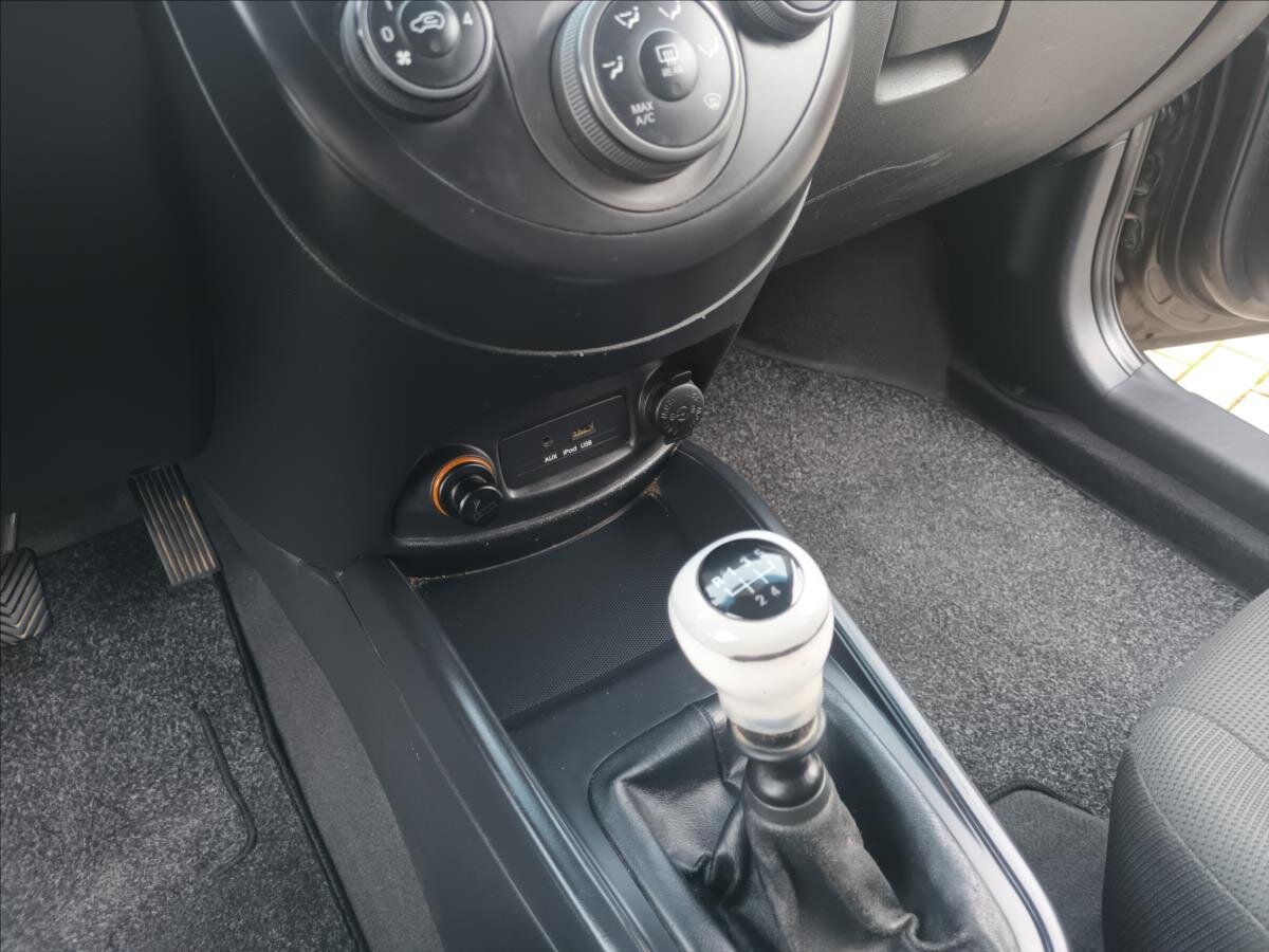 KIA Soul Hatchback 1,6 l 94 kw