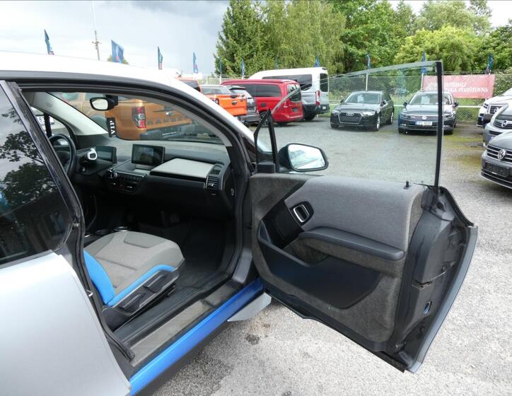 BMW i3 21