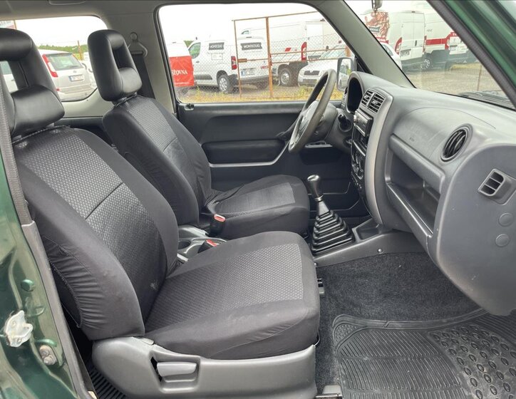 Suzuki Jimny SUV / Terénní 1,3 l 63 kw