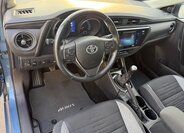 Toyota Auris 7