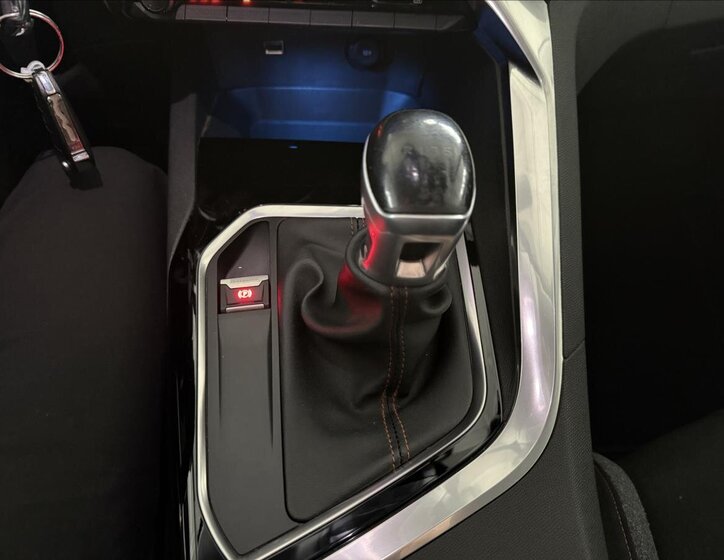 Peugeot 5008 SUV 2,0 l 110 kw