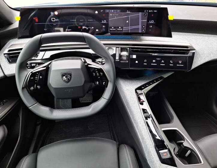 Peugeot 5008 SUV / Terénní 1,2 l 107 kw