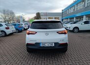 Opel Grandland X SUV / Terénní 1,2 l 96 kw