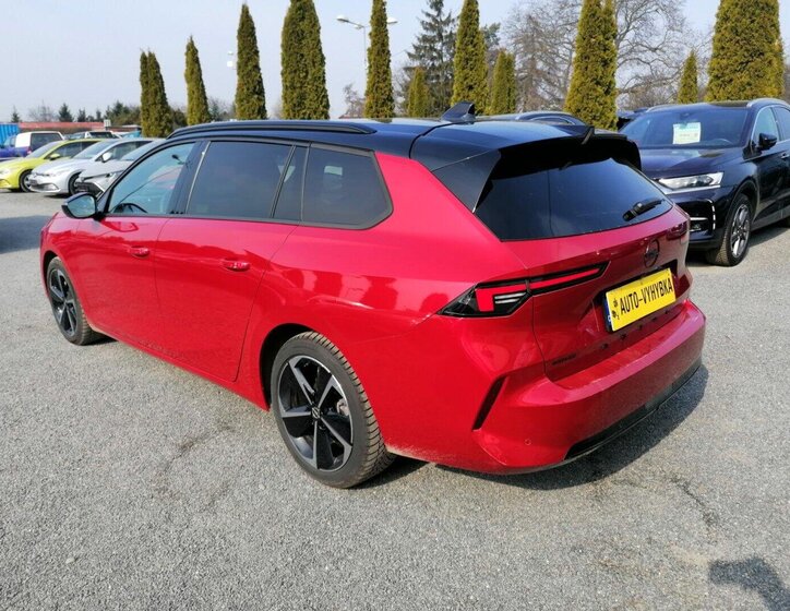 Opel Astra Kombi 1,5 l 96 kw