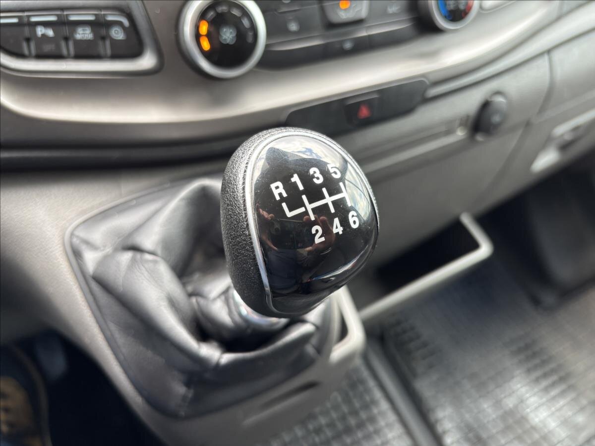 Ford Transit Skříň 2,0 l 77 kw