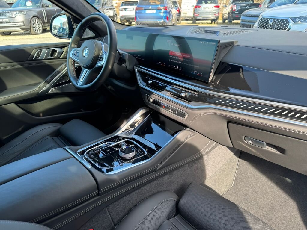 BMW X6 SUV / Terénní 4,4 l 390 kw