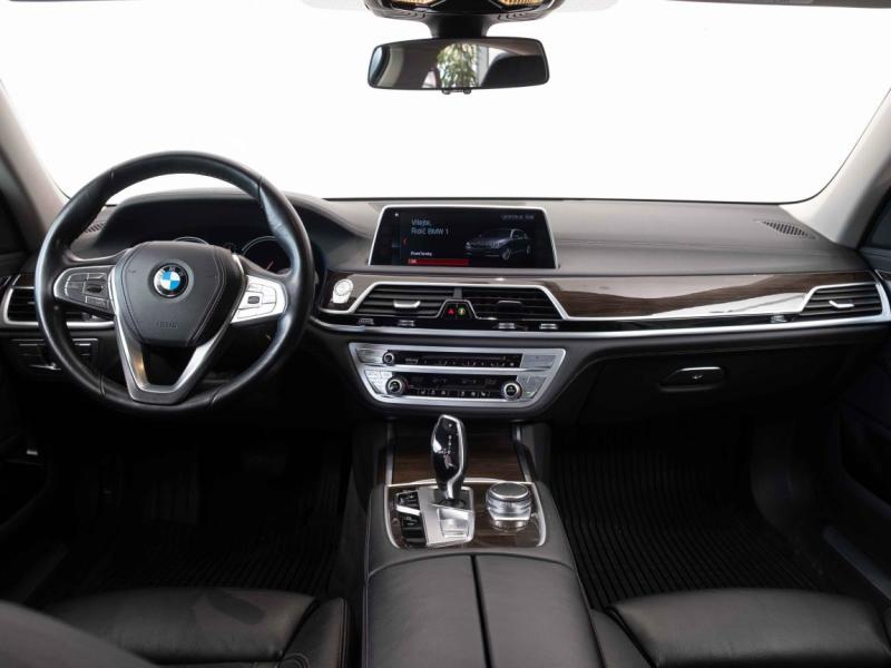 BMW Řada 7