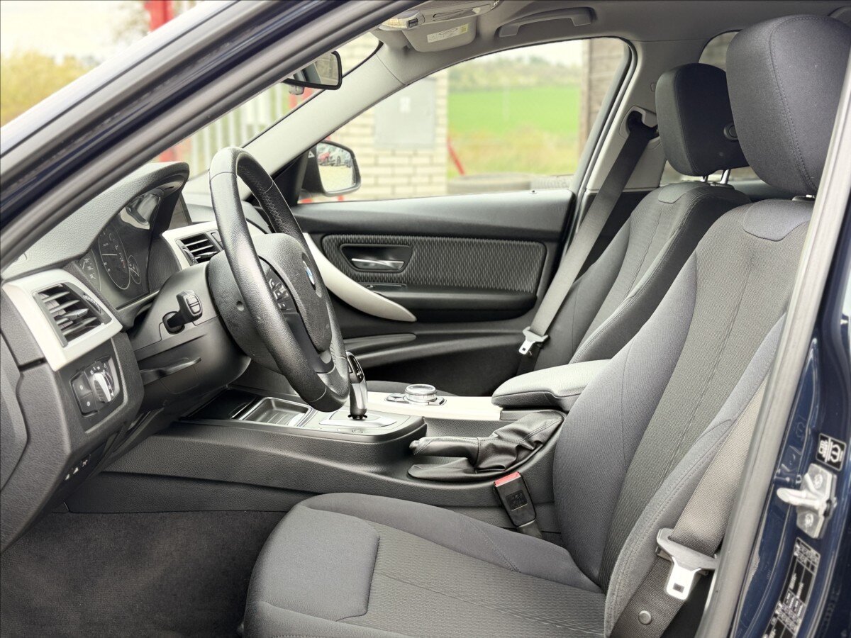 BMW Řada 3 Sedan / Limuzína 3,0 l 225 kw