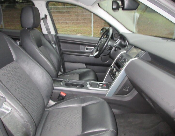 Land Rover Discovery Sport SUV 2,0 l 132 kw