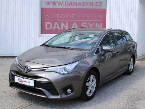 Toyota Avensis Kombi 1,6 l 97 kw