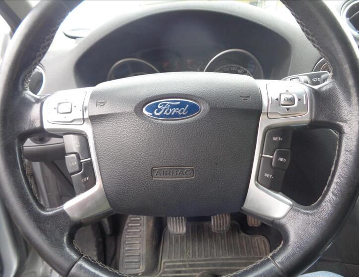 Ford Mondeo 14