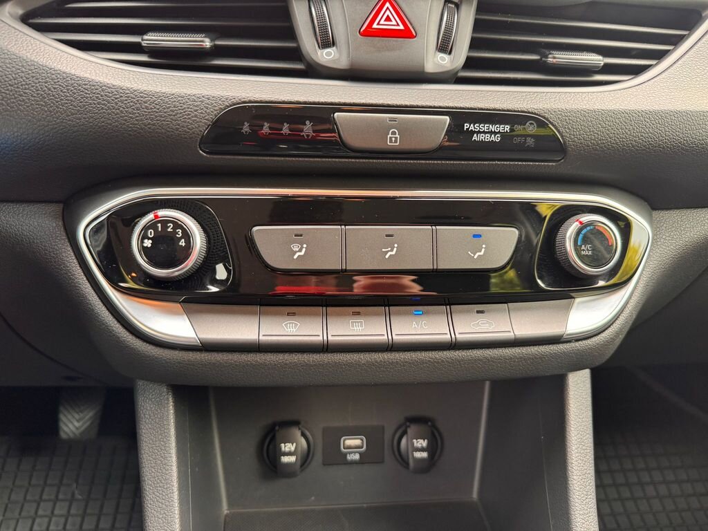 Hyundai i30 Kombi 998,0 88 kw