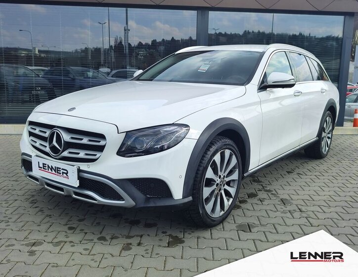 Mercedes-Benz Třídy E Kombi 2,0 l 143 kw