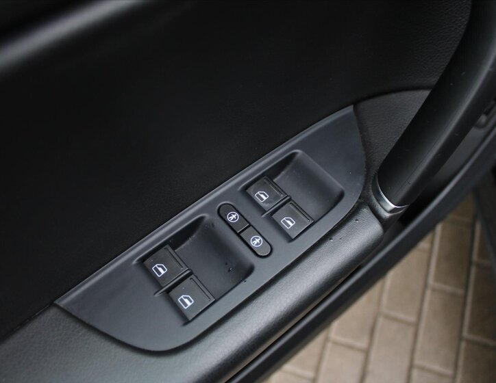 Volkswagen Touareg SUV 3,0 l 193 kw