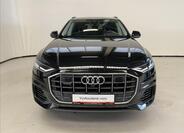 Audi Q8 4