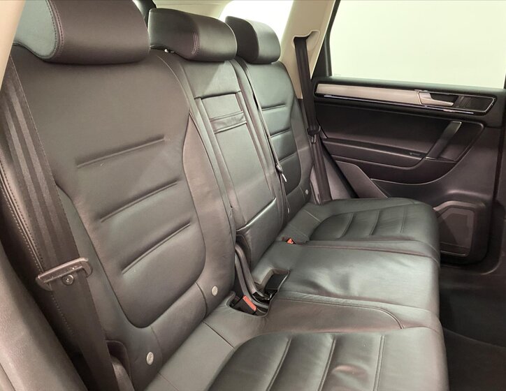 Volkswagen Touareg 7
