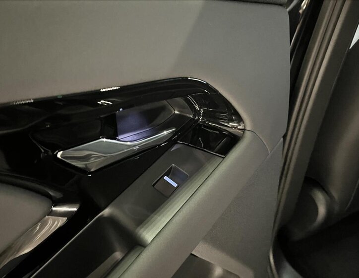 Land Rover Range Rover Evoque SUV / Terénní 2,0 l 120 kw