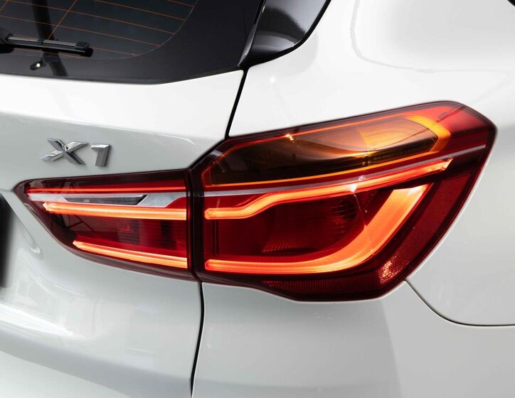 BMW X1 11