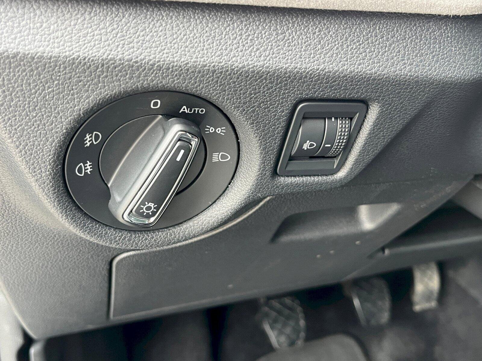 Škoda Scala Hatchback 1,0 l 85 kw