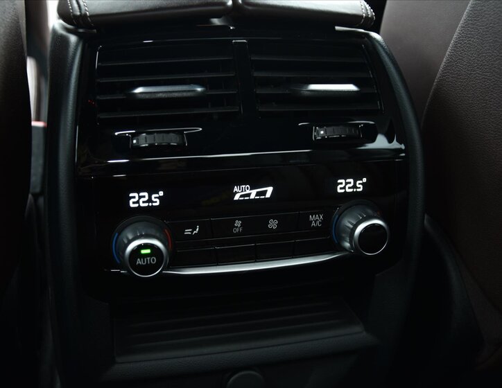 BMW Řada 5 Sedan / Limuzína 3,0 l 250 kw