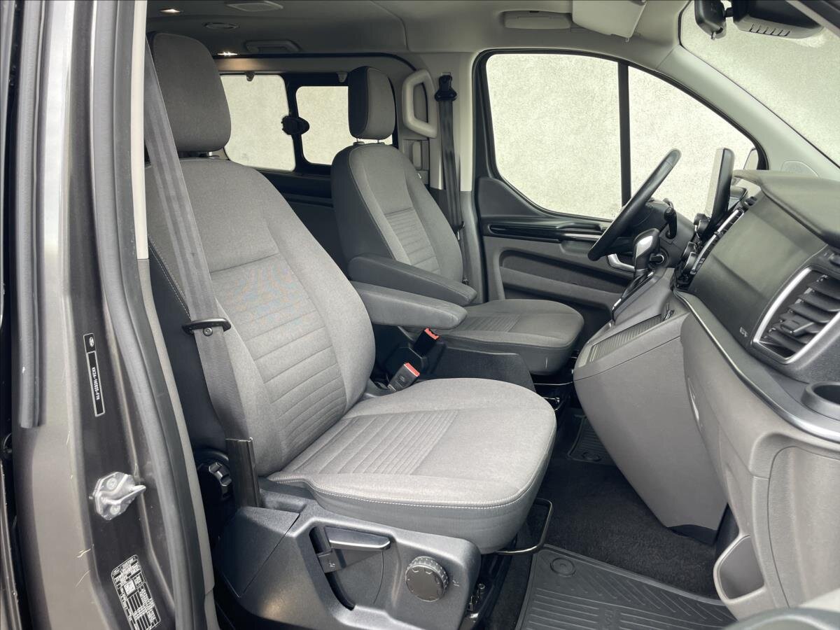 Ford Tourneo Custom MPV 2,0 l 136 kw